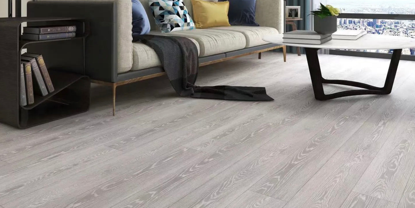 White Snow Vinyl Plank